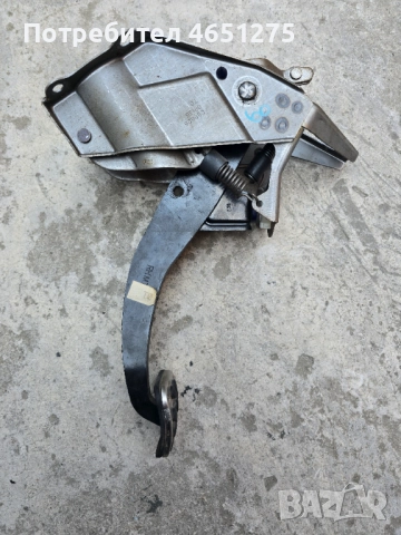 Педал за спирачка на Хонда Сивик 8, снимка 2 - Части - 52988975