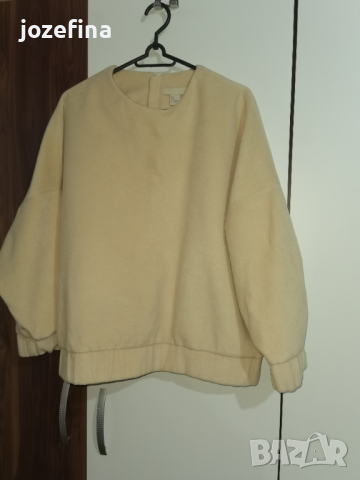 Интересна дебела блуза с паднал ръкав, кремав цвят, снимка 1 - Блузи с дълъг ръкав и пуловери - 44544642