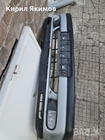 Продавам предна броня за Рено Лагуна 1