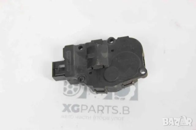 Моторче клапа парно за Audi A4 B8 (2007-2011), снимка 2 - Части - 48973990