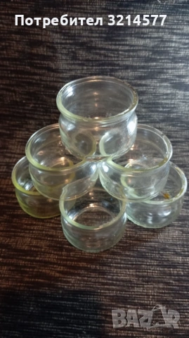 Малки стъклени купички за крем, ядки и др. Различни видове. Има бройки