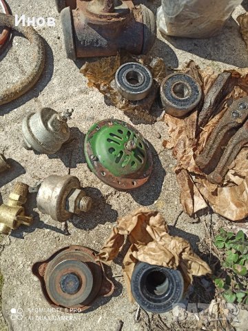 газ 53 , палци , свещи , стъкла и гривни за фарове , гарнитури , фибарчета за водна помпа , снимка 5 - Части - 44449601