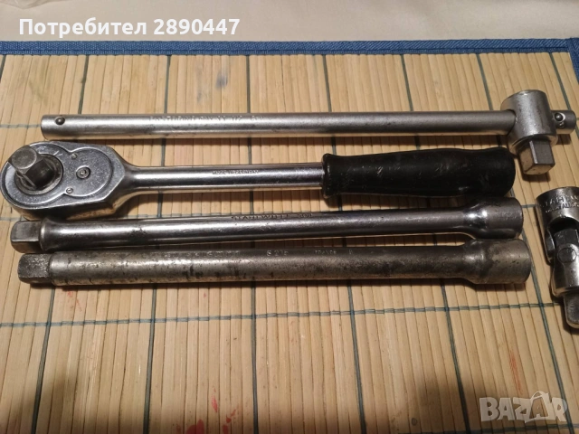 Тресчотка 1/2 с удължител, върток и каре