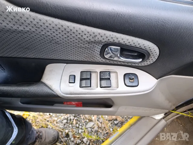 Мазда 323F на части , снимка 9 - Автомобили и джипове - 56548387