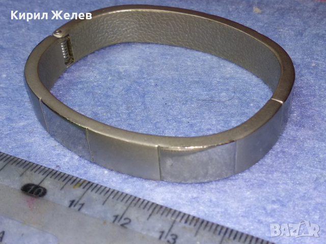 СТИЛНА СРЕБРИСТА ФЕШЪН АРТ ГРИВНА от НЕРЪЖДАЕМА БЛАГОРОДНА СТОМАНА 44155, снимка 7 - Гривни - 44756135