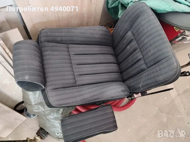 Mercedes-Benz 124 купе 200CE, снимка 14 - Автомобили и джипове - 55957195