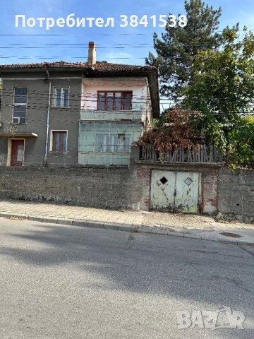 Продава се двуетажна къща в гр. Тутракан, обл. Силистра, снимка 5 - Къщи - 42193705