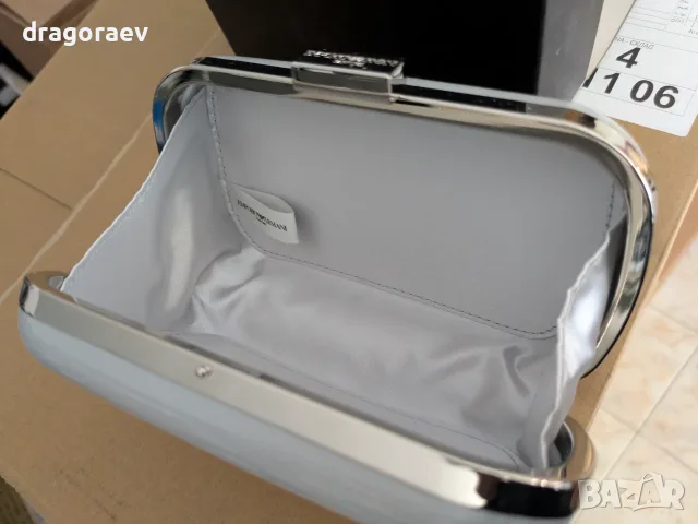 Нов клъч EMPORIO ARMANI оригинал, снимка 3 - Чанти - 56509637