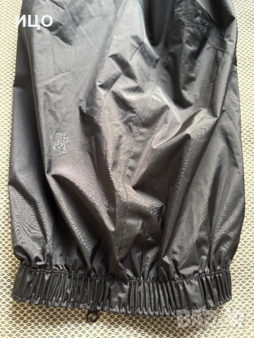 Дамски тънък шумящ панталон Bergans , снимка 8 - Панталони - 54167900