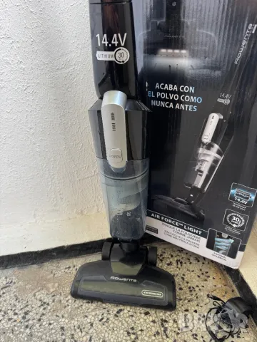 Вертикална Безжична Прахосмукачка - Rowenta Air Force Light RH6545WH, 14.4V, Акумулаторна!, снимка 1