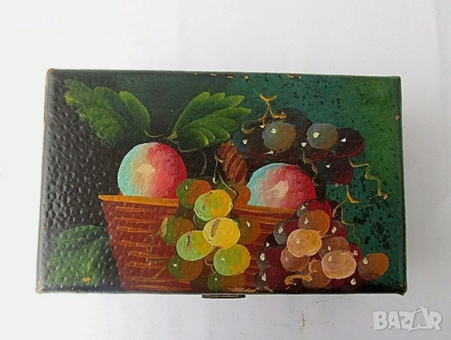 Винтидж руска съветска ръчно рисувана дървена кутия