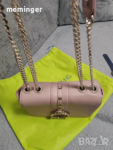 Дамска чанта versace, снимка 2 - Чанти - 49703363