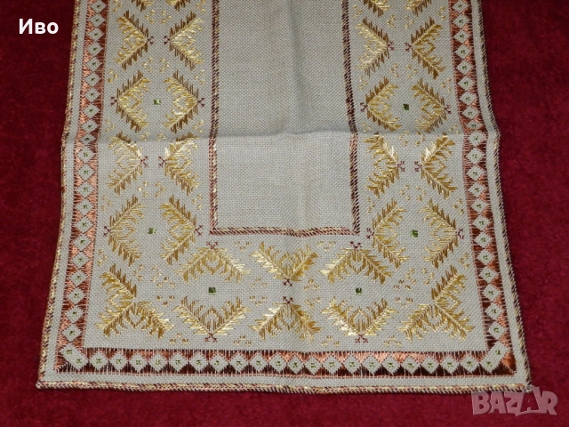 Нови бродирани ленени покривки, снимка 6 - Покривки за маси - 54042552
