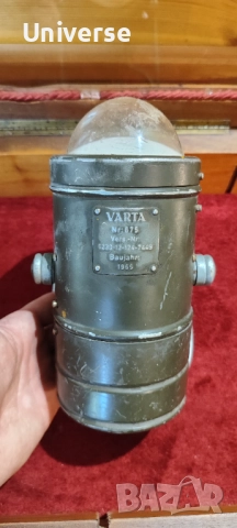 Стар прожектор Varta, снимка 6 - Антикварни и старинни предмети - 52405474
