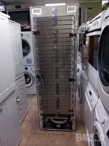 Иноксов комбиниран хладилник с фризер Сименс Siemens А+++ с две години гаранция!, снимка 6 - Хладилници - 53908217