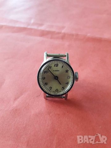 Стар дамски механичен часовник-Timex, снимка 3 - Антикварни и старинни предмети - 29719049