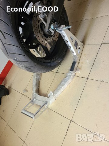 Aлуминиева Мотоциклетна стойка, снимка 2 - Аксесоари и консумативи - 39256412