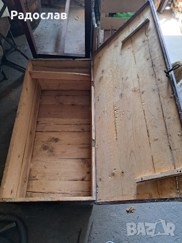 Стар дървен сандък, снимка 4 - Антикварни и старинни предмети - 52864679