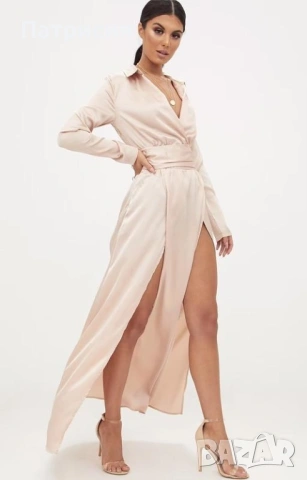 Нова Рокля, марка Pretty Little Thing, цвят шампанско/розов, материя сатен,за бал или гост на сватба