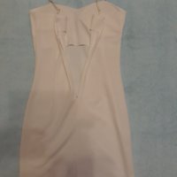 Малка бяла рокля къса с презрамки- регулируеми, сребристи орнаменти , вградени подплънки на бюста , снимка 17 - Рокли - 37476594