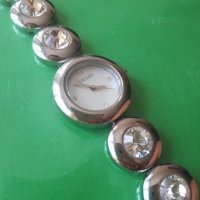 DKNY часовник с камъни Swarovski, снимка 5 - Дамски - 30402306