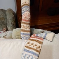 Ръчно плетени дамски чорапи размер 38, снимка 2 - Дамски чорапи - 39490847