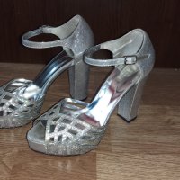 Бални обувки с висок ток в сребрист цвят Kemal Tanca, снимка 1 - Дамски обувки на ток - 31429808
