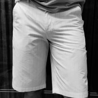 Мъжки панталон с ¾ дължина в бял цвят с дискретно райе „PLAYLIFE“, 170СМ., 78А, №46, снимка 1 - Къси панталони - 37135849