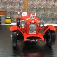 Метална количка Bburago Alfa Romeo 2300 Monza Red 1934 1/18, снимка 6 - Колекции - 37982642