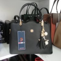 Компактна дамска чанта в черен цвят /Б58, снимка 1 - Чанти - 38533038