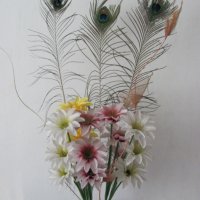 Висока ваза с изкуствени цветя, снимка 2 - Вази - 42814106