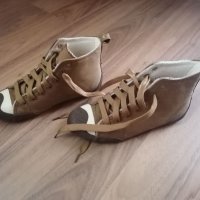 Дамски обувки номер 35, снимка 1 - Дамски ежедневни обувки - 37916387