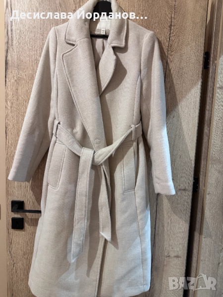 Бяло дамско палто, снимка 1