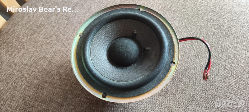 Работеща аудио колонка 4 Ома 12 см , предполагам че е за кората на предна врата на автомобил ., снимка 1