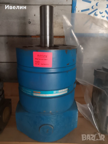 Пластинчата хидравлична помпа, снимка 1