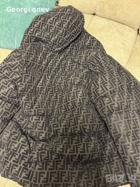 Продавам яке на Fendi , снимка 1