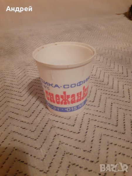 Стара кутия,опаковка от кисело мляко Снежанка, снимка 1