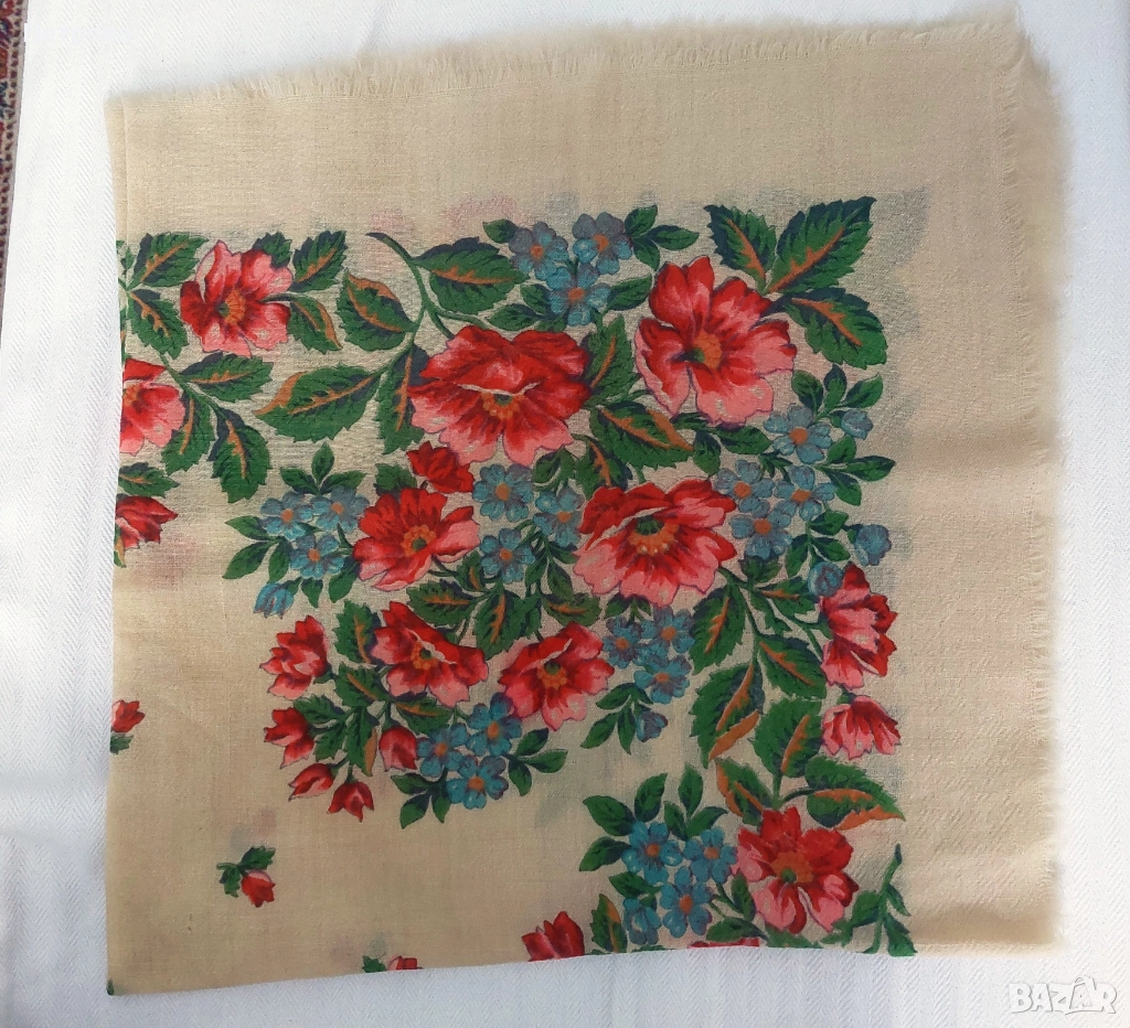 Голям красив руски ленен шал или кърпа за глава - подходящ подарък за НГ, снимка 1