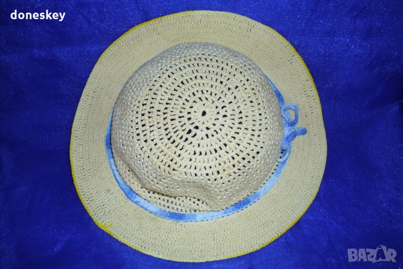 Дамска плетена шапка, снимка 1