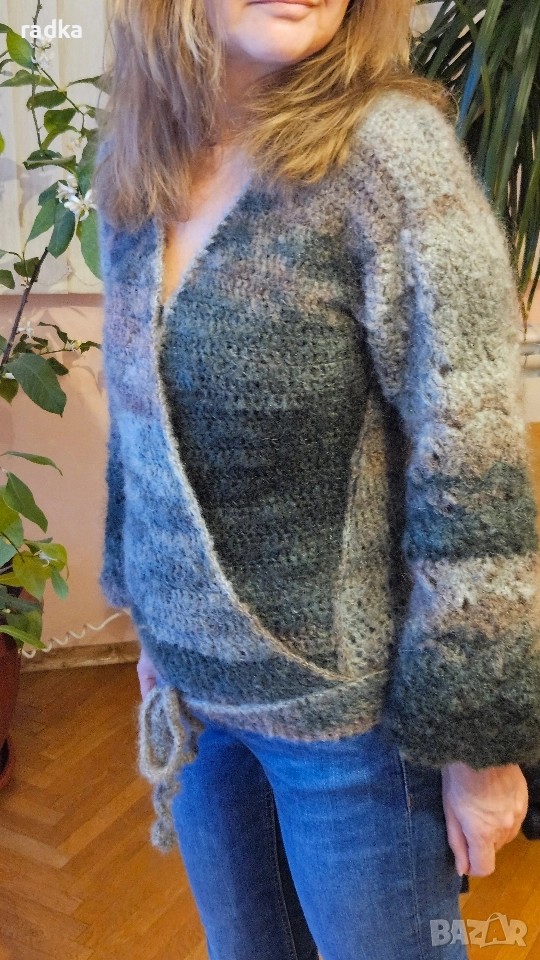 Ръчно плетен пуловер - жилетка, снимка 1