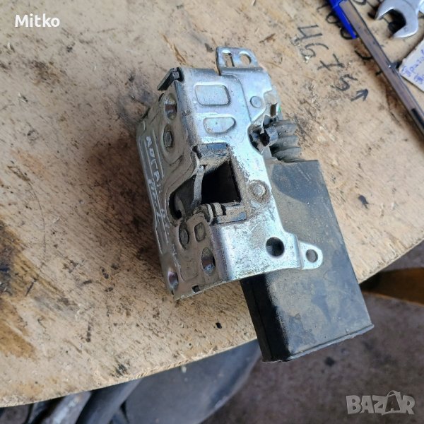 Брава Врата Предна Лява За Дачия Логан МЦВ 2007г / Dacia Logan MCV 2007y, снимка 1