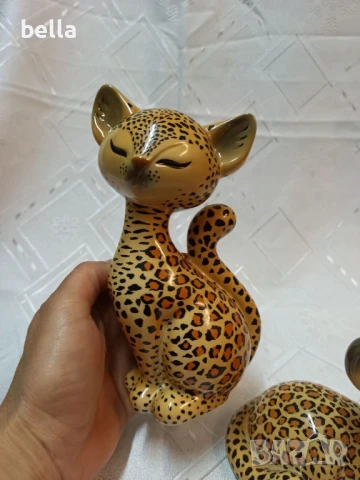 2 уникално красиви порцеланови фигури на Goebel- Kitti de luxe -Leopard в отличен колекционерски вид, снимка 5 - Антикварни и старинни предмети - 50590423