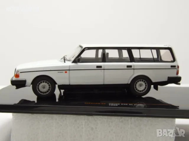 Volvo 240 GL Kombi 1990 - мащаб 1:43 на ixo models моделът е нов в PVC дисплей-кейс, снимка 4 - Колекции - 49719601