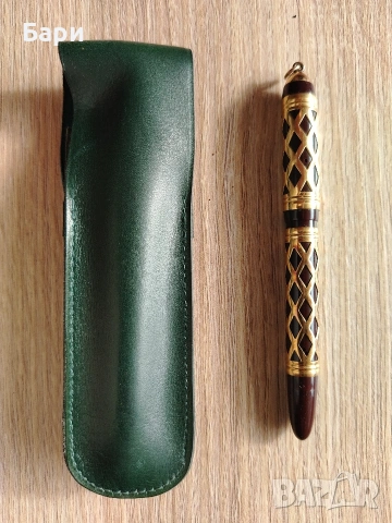 Малка красива писалка UNIC Depose от Франция , снимка 2 - Колекции - 53896243