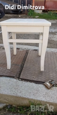 Бяла дървена табуретка, снимка 2 - Декорация за дома - 52789894