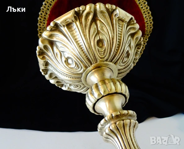 Бронзов свещник,троен свещник,барок 2.8 кг., снимка 8 - Антикварни и старинни предмети - 54271714