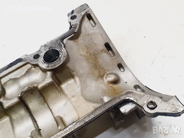 Капак за вал за Mercedes Мерцедес А B клас W177 W247 1.3 бензин M282.914 A2820100201 2020, снимка 9 - Части - 42656387