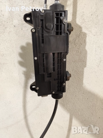 Модул Електронна ръчната спирачка на Land Rover Range Rover, снимка 3 - Части - 52121513