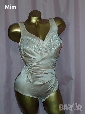 2XL Ретро моделиращо боди в цвят шампанско 