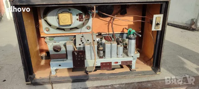 Старо лампово радио Graetz Melodia 4R/218, снимка 14 - Антикварни и старинни предмети - 48779943